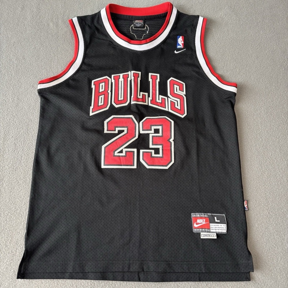 Vintage Nike Michael Jordan #23 Bulls Jersey Size L Black Stitched Nike Team 90s